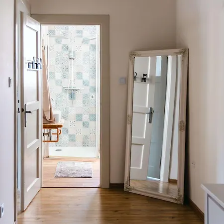 Little Rome Loft - Vibe Apartment Trnava
